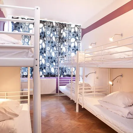 Auberge de jeunesse La Guitarra *